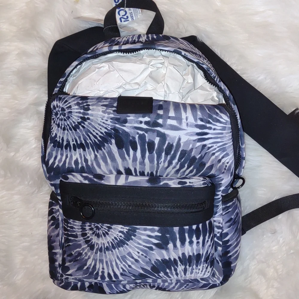 🙀MADDEN GIRL Neoprene Blue Tie Dyed Backpack